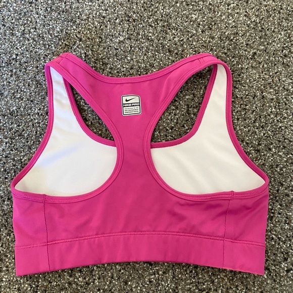 Nike sports bra, size small. - Picture 3 of 5